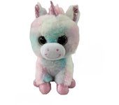 Peluches: Elefantes, Osos, Pandas, Toros, Monos, Delfines, Cerdos, Perros, Gatos, Unicornios... gran variedad de animales...; Mickey, Minnie, Stitch, Tortugas Ninjas, Pucca, Sonic, Peppa Pig, Patrulla Canina... gran variedad de licencias...