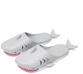 Zapatillas en forma de pescado