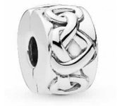 Charm Pandora  798035
