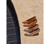 Pedro Miralles Zapatos de piel metalizada de color humo modelo SLATINA en tonos Blancos. Hecho a mano en España.
