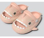 De dibujos animados luminoso tiburón zapatillas de los niños de verano de los niños y niñas antideslizante agujero zapatos lindo luminoso fresco zapatillas bebé