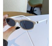2025 nuevo M hogar ojo de gato gafas de sol Internet celebridad de las mujeres de alto sentido versátil anti-ultravioleta gafas de sol de marco estrecho