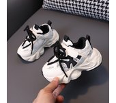 Nuevos zapatos deportivos transpirables para niños de una sola red