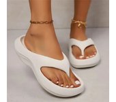 Chanclas de plataforma gruesa Eva para mujer, sandalias de playa antideslizantes con Clip dedos, cómodas zapatillas de nube de suela blanda para verano 2024