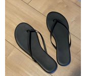 Silver flip-flops women's summer wear fashion soft bottom pinch feet beach slippers large size flip-flops