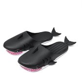Zapatillas en forma de pescado