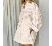 Conjunto de pantalones cortos informales a rayas Jacquard, camisa de manga farol con solapa acogedora, pantalones cortos de cint