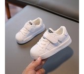 Nuevo compañero de clase Niños Zapatos de bebé Bebés Zapatos de tablero de cabeza de concha Niñas Pequeños zapatos blancos