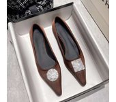 Flat women's autumn flat pointed casual shoes, 2024 fashion brand rhinestone buckle ballet dancer, soft Moka Xin Mojie