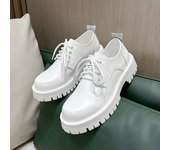 Zapatos de piel de suela gruesa estilo británico para hombre.