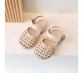 Children's Toes Capped Sandals Girl's Knitted Hollow Princess Shoes 2024 Summer New Anti Kick Soft Sole Casual Walking Shoes