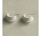Irregular texture white earrings for women with copper inlay fashionable and high-end C-shaped earings hoop party jewelry