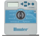 Programador de riego eléctrico XC 201 Interior Hunter Programador eléctrico que permite controlar hasta 2 zonas de riego con electroválvulas a corriente 24V. 3 programas independientes con 4 horas de inicio por programa. Tiempo de riego máximo por