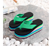Chanclas de plataforma de Color arcoíris para mujer, sandalias de cuña ligeras sin cordones con suela gruesa de verano, zapatillas de playa para niñas