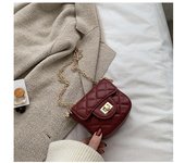 Korean version of Xiaoxiangfeng chain 2025 early spring new women's diamond grid embroidery thread shoulder simple mini