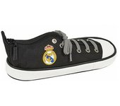 SAFTA  REAL MADRID Estuche con forma de Zapatilla Diseño Único y Licencia Oficial - Estuche Innovador Ideal para Estudiantes Creativos y/o Artistas - Estuche Apertura Cremallera - Estuche material resistente y durabilidad máxima