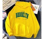 In 1898, Brooklyn, New York printed men's loose and comfortable street hoodies were created with creative hoodie nails