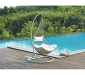 Vente-unique - Sillón colgante de ratán trenzado - Gris claro con cojines blancos - OROSI de MYLIA