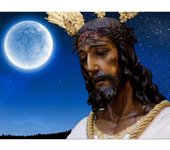 Pintura de diamantes Cofrades de la Semana Santa. En lienzos de 30x40cm disponibles varias imágenes diferentes. Disponible de varias ciudades y varias imágenes
