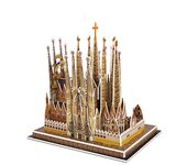 DAM. Puzle 3D de cartón de la Basílica de la Sagrada Familia en Barcelona. 33 piezas. 19x15x20cm.