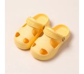 Novedad de verano, zapatos con agujeros para bebé, sandalias de playa antideslizantes y suaves para niños y niñas de 1 a 5 año