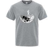 Camiseta de astronautas con diseño creativo de deshierbe en la Luna para hombre, camisa transpirable de moda, ropa creativa, camiseta de gran tamaño