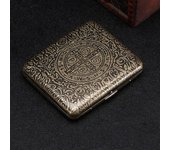 Vintage Metal Cigarette Case Box Portable 20 Cigarettes Case Holder Retro Smoke Tool Pocket Smoking Accessories Men Gifts