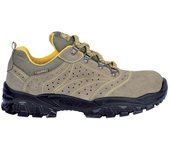 Zapato de seguridad con punta de acero New Nilo S1 P SRC. Cofra