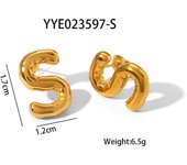 Encanto Pendientes de acero inoxidable de verano con combinación DIY de 26 letras irregulares y gordas , accesorio de joyería chapado en oro, material A-Z letras gruesas