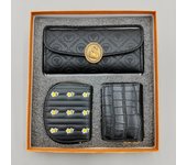 2024 New Vintage Purse Ladies Large Capacity d buckle Multi-card Multi-function triple Fold Handheld Bag 3-piece gift Box for the holidays