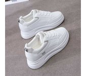 Zapatos blancos que aumentan la altura de las mujeres zapatos deportivos casuales de primavera y verano