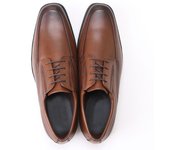 Zapatos de hombre pulidos para hombre con un pie, zapatos de cuero para hombre