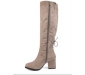 Nuevas botas de caballero de tacón grueso versátiles 40-43 Zapatos de mujer puntiagudos de gran tamaño Botas
