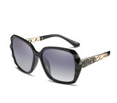 Nuevas gafas de sol polarizadas Gafas de sol para mujer Lentes de película de color de moda Gafas de sol de perlas