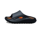 Zapatillas de verano usan zapatos deportivos de playa.