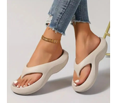 Fashionable Thick-soled Flip-flops for Women To Wear in Summer, Anti-slip, Anti-odor, and Soft-soled Flip-flops for The Beach
