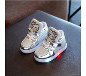 New Children Luminous Shoes Boys Girls Sport Running Shoes Baby Flashing Lights Fashion Sneakers Toddler Little Kid LED Sneakers