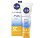 Nivea Sun Primer Sérum UV Diario 2en1, sérum facial con protección solar SPF 50+, protector solar facial que protege y suaviza la piel, con Ácido Hialurónico y Licocalcón A, 1 x 30 ml