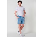Koroshi Bermuda Jogger de Knit Denim Elástico. Efecto Lavado Desgastado. Cintura con Goma y Cordón. Color Azul Claro para Hombre