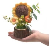 Ramo de girasoles de punto a crochet hecho a mano, miniplanta de punto en maceta creativa, linda decoración de escritorio para el hogar y regalos para amigos