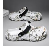 2024 Men Summer Clogs for Men Summer Bech Outdoor Sandals Slippers Men Outdoor Slide Man Garden Shoes Male Summer Clogs