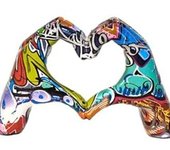 Estatua de gesto de amor 1/5 - Adorno de gesto de amor con graffiti colorido | Estatua de gesto de dedo de amor, estatua de gesto de corazón, escultura de manos de corazón, escultura artística de gesto de amor, escultura de corazón de mano,