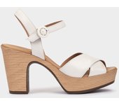Pedro Miralles Sandalias de piel en color blanco con tacón efecto madera modelo PORTISCO en tonos Blancos. Hecho a mano en España.