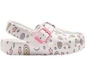 Zuecos niña de la marca Conguitos modelo Unicornio fantasy white color blanc0 con estampado de unicornios corazones y estrellas sandalias Conguitos muy ligeras y comodas para playa y piscina
