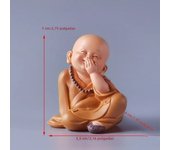 1pcs Resin Cute Little Monk Mini Statue Modern Handmade Sculpture Cute Home Living Room Desktop Mini Statue Children's Gift Car