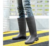 Zapatos impermeables de moda sitio de construcción botas de goma altas botas de lluvia medianas para hombres