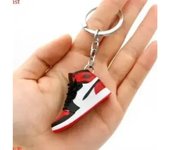 3D Mini 3D Sports Shoes Keychain Basketball Shoes Keychain Finger Skateboard Accessories Men's and Women's Trendy Pendant