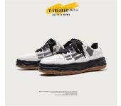 Nueva plataforma retro que combina con el color de los zapatos de tablero de pareja Air Force One