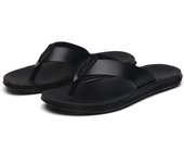 2025 men's beach flip flops paired with leather lightweight non slip sandals