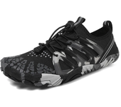 2025 zapatos de natación de playa para hombre, zapatos de agua de secado rápido para mujer, zapatillas deportivas para Fitness, par de zapatos acuáticos de Color descalzo